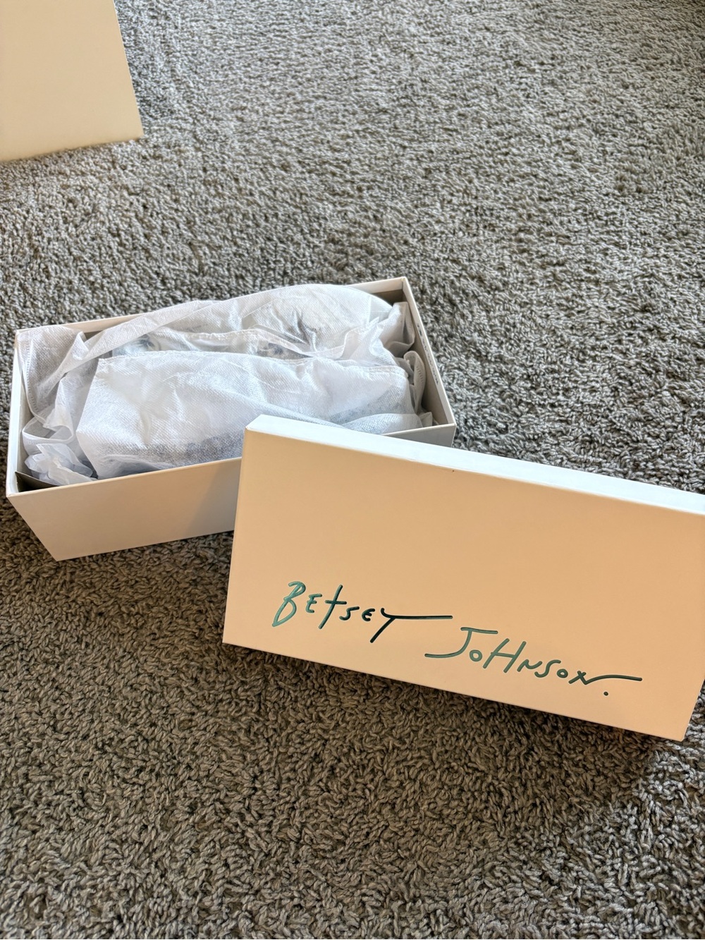 Betsey Johnson Blue and White Floral Block Heel Mules - Picture 6 of 7